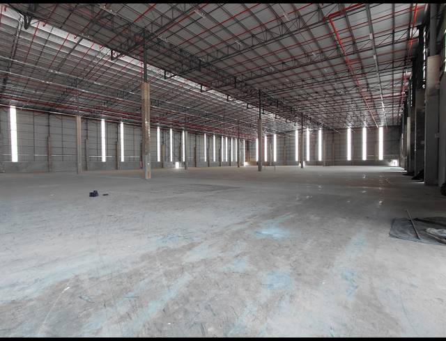 10,088M² WAREHOUSE TO LET IN GLEN MARAIS